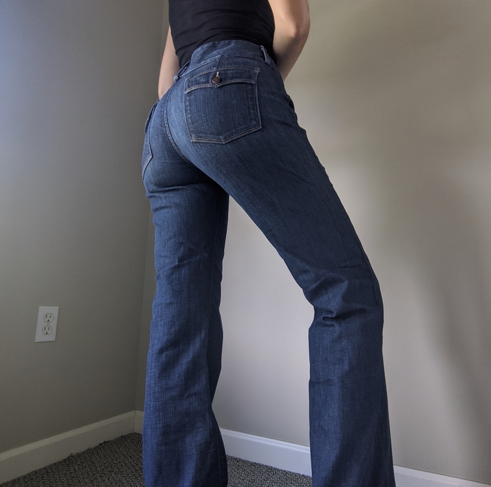 Lucky Brand blue 70s look flare jeans